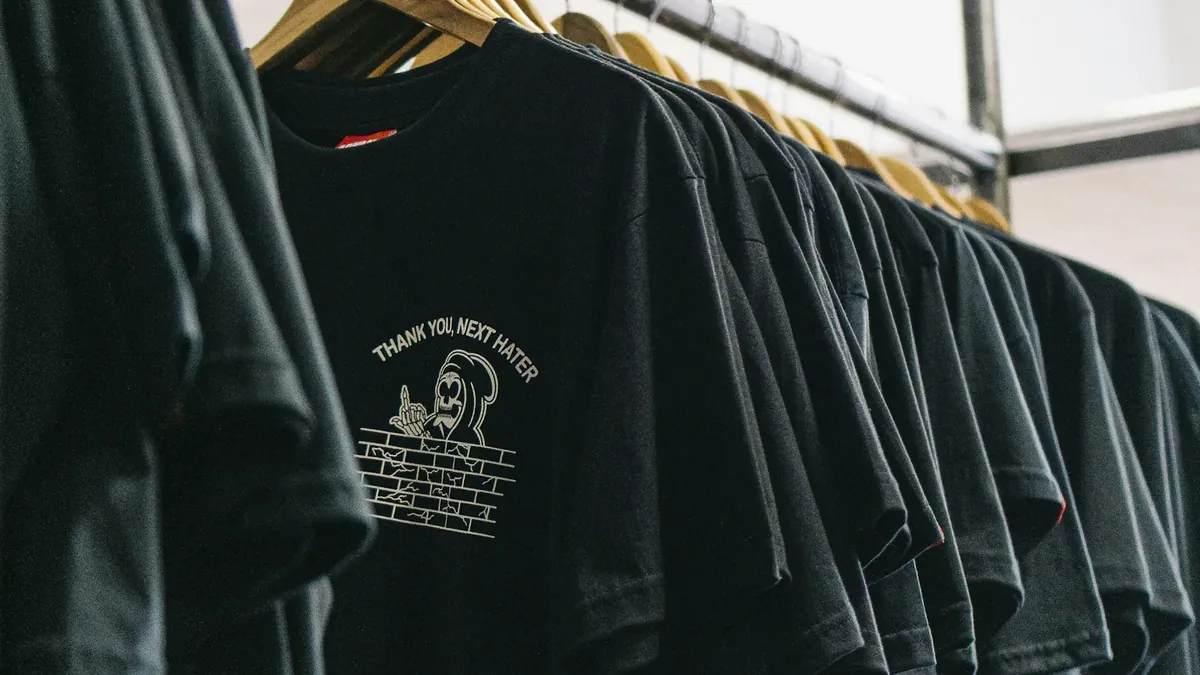 Custom Heavyweight T-Shirt Manufacturer planning and sourcing reference