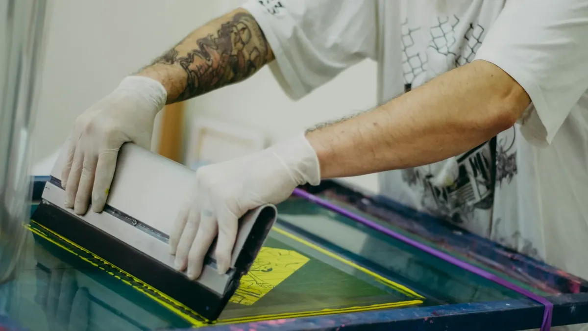 Screen Printing for Custom Clothing planning and sourcing reference